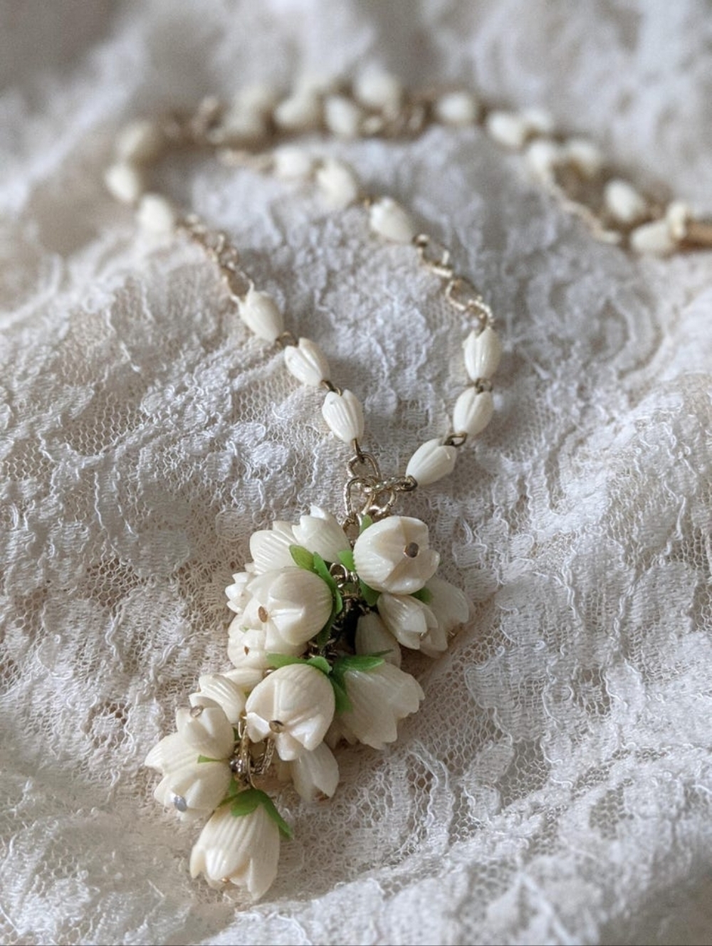 Vintage 1960s Cream + Green Celluloid Floral Cluster Drop Necklace